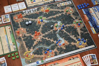 Raiz: um jogo de poder da floresta e jogo de tabuleiro da base direita (edição de pré-encomenda do varejo) jogo de tabuleiro de varejo Leder Games 0602573655900 KS000721A